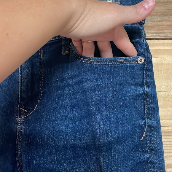 Express size 8R Medium Wash Mid-rise Jegging Super Stretch Distressed Jeans - Picture 4 of 12